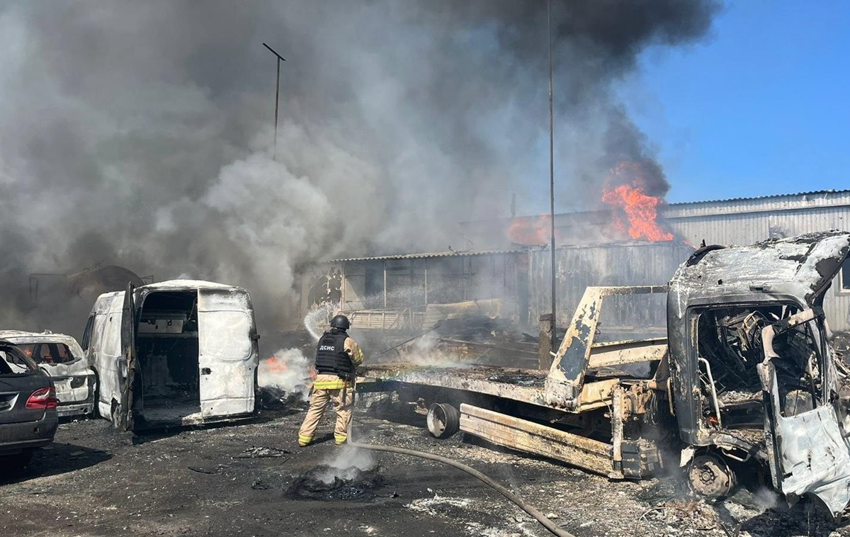 Новини України - Дрони атакували Слов'янськ: спалахнули пожежі, поранено людину