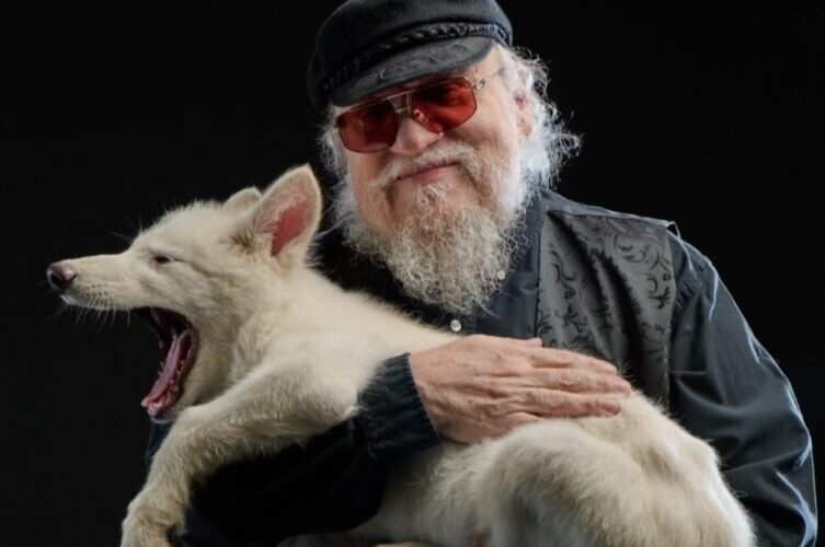 Джордж Мартін зустрівся з генетично відтвореними лютововками