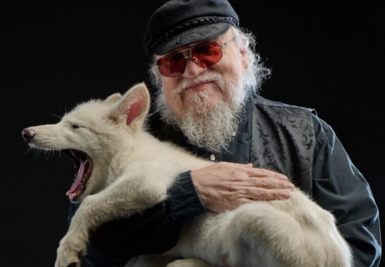 Новини культури - Джордж Мартін зустрівся з генетично відтвореними лютововками