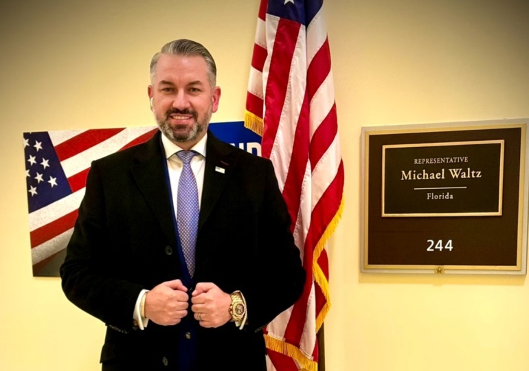 Новини світу - Емісар прем'єра Румунії спричинив скандал "порадами" Трампу щодо України