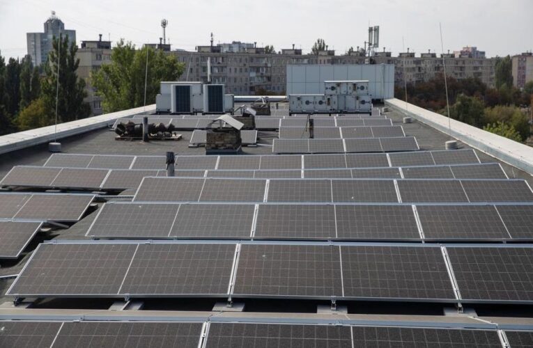 Енергоспоживання знижується в умовах профіциту потужності СЕС – Укренерго