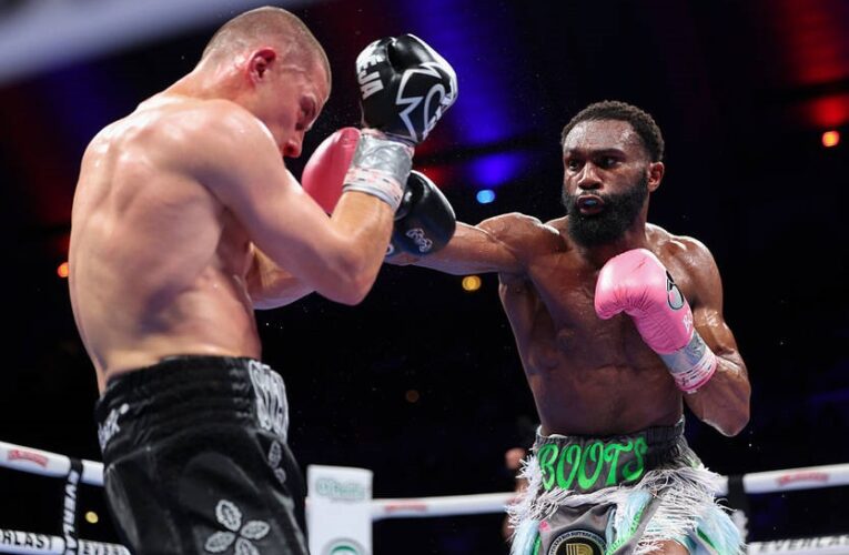 Енніс зупинив Станіоніса та об’єднав титули в напівсередній вазі