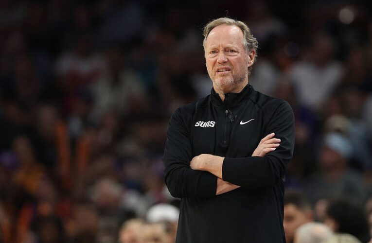 Фінікс звільнив тренера після провалу в регулярному сезоні НБА