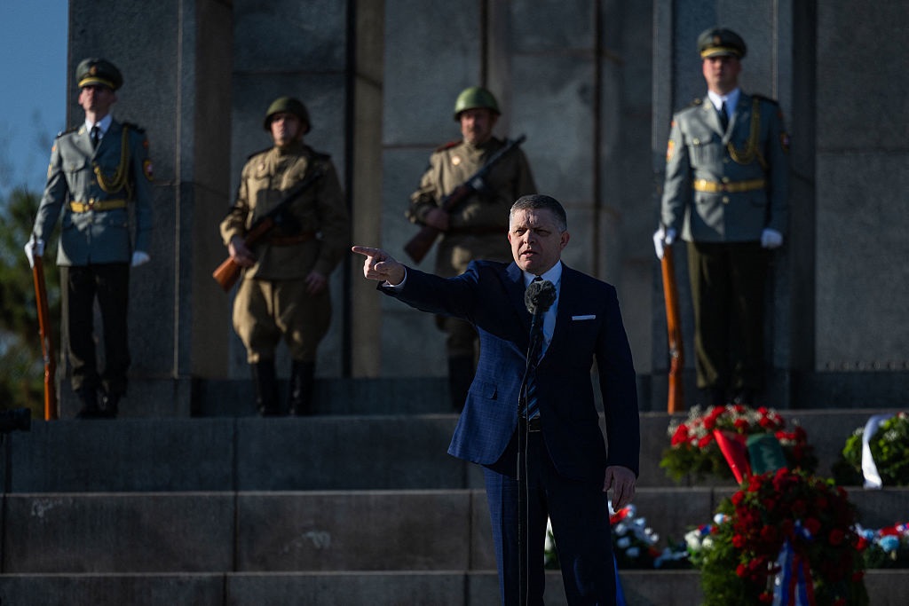 Новини світу - Фіцо розкритикував дипломатів ЄС та назвав їх "дітьми"