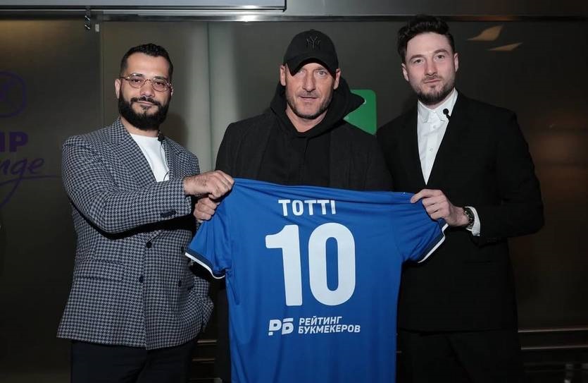 Новини спорту - Франческо Тотті став гостем церемонії нагородження від букмекерів у Москві