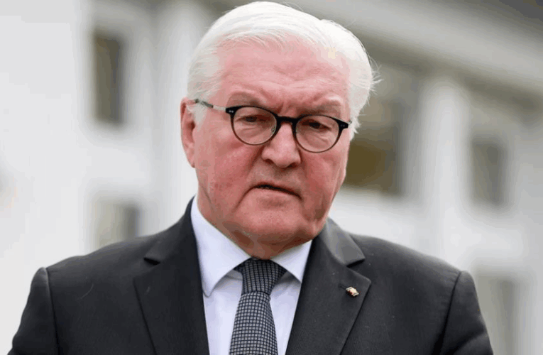 ФРН має бути основою НАТО у Європі – Штайнмайер