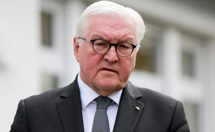 Новини світу - ФРН має бути основою НАТО у Європі - Штайнмайер