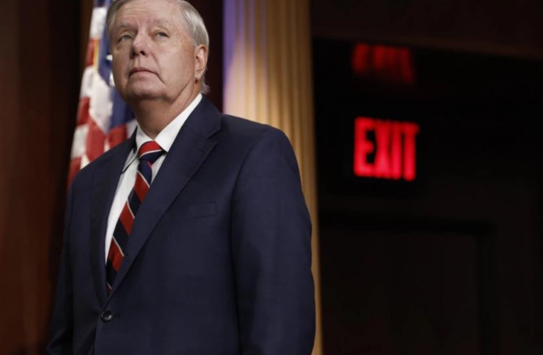 Грем попередив Путіна після удару по Сумах