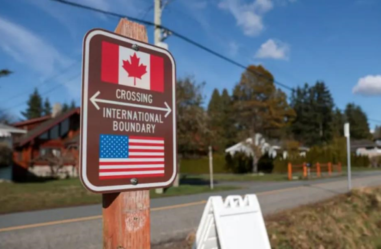 Канадців попередили, що прикордонники США можуть перевіряти їх телефони