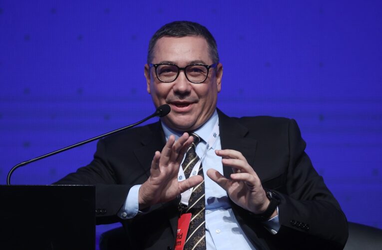 Кандидат у президенти Румунії збирається заборонити транзит зерна з України