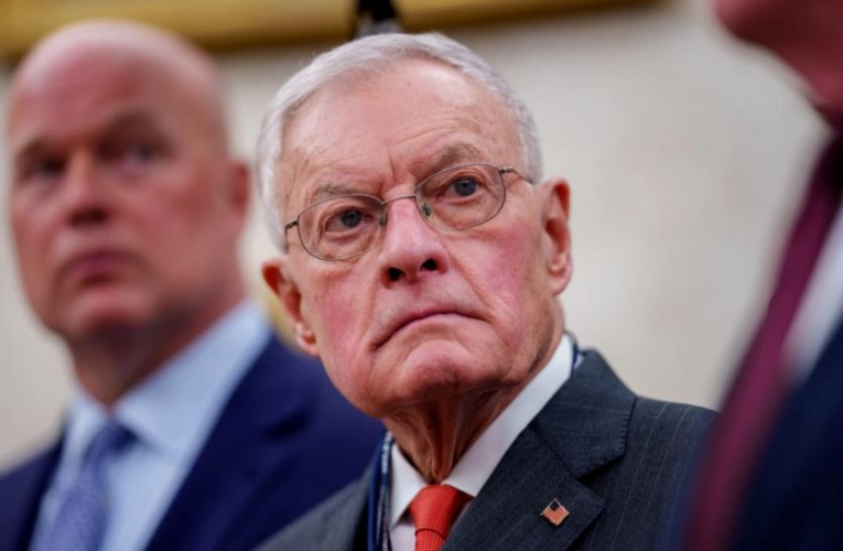 Келлог сказав, що Україну можна “поділити”