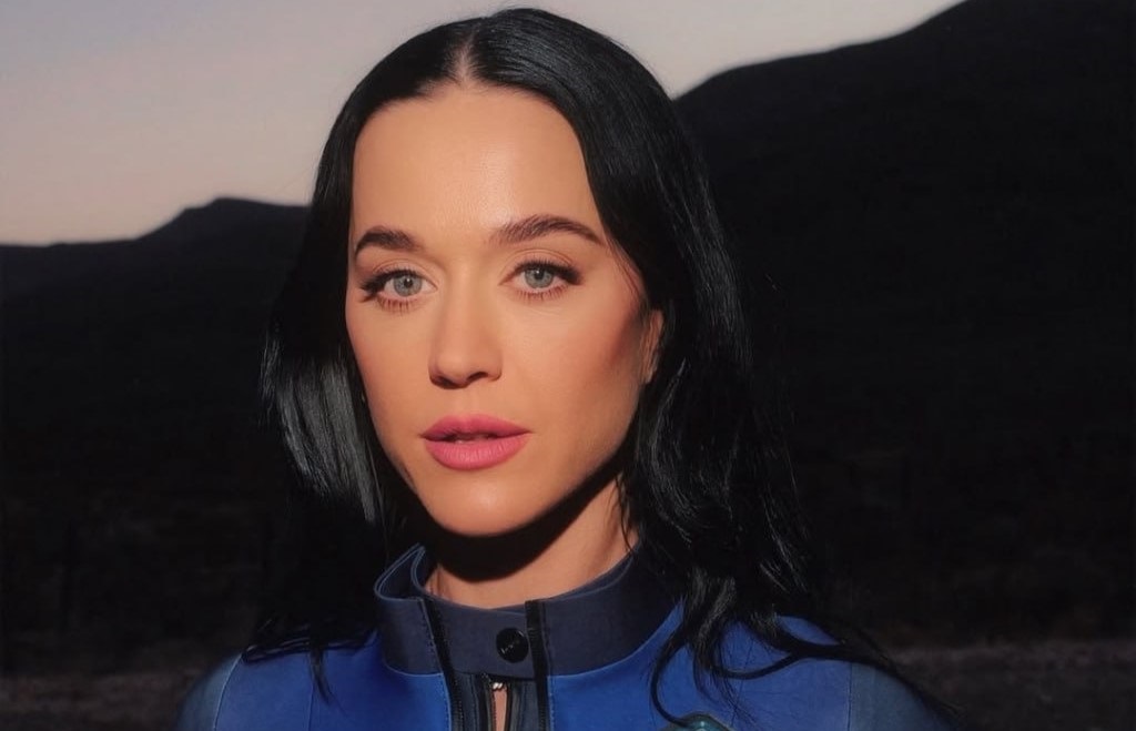 Новини культури - Кеті Перрі вперше злітала в космос