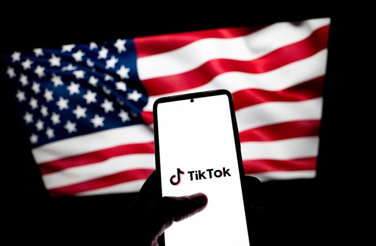 Китай призупинив угоду з продажу активів TikTok через мита Трампа – ЗМІ