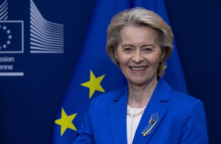 Країни світу “шикуються в чергу” до ЄС на тлі мит Трампа – глава ЄК