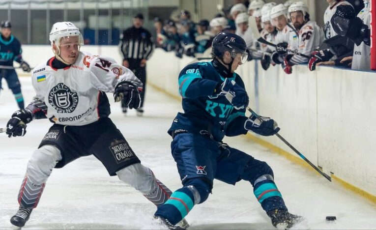Кременчук – Київ Кепіталз: онлайн-трансляція чемпіонату України з хокею