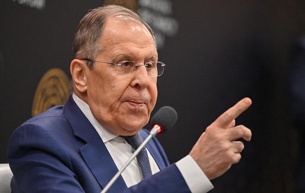 Новини світу - Лавров озвучив "дві основи" для завершення війни