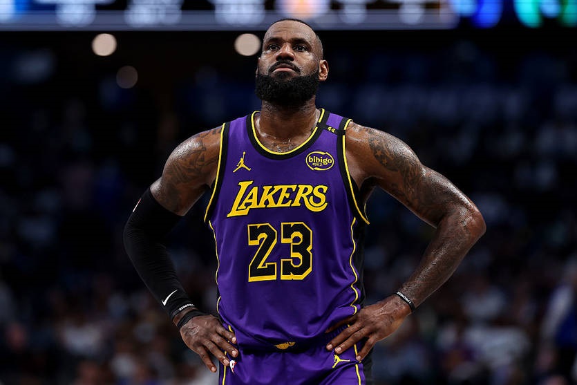 Новини спорту - ЛеБрон Джеймс посів друге місце за кількістю зіграних матчів в НБА
