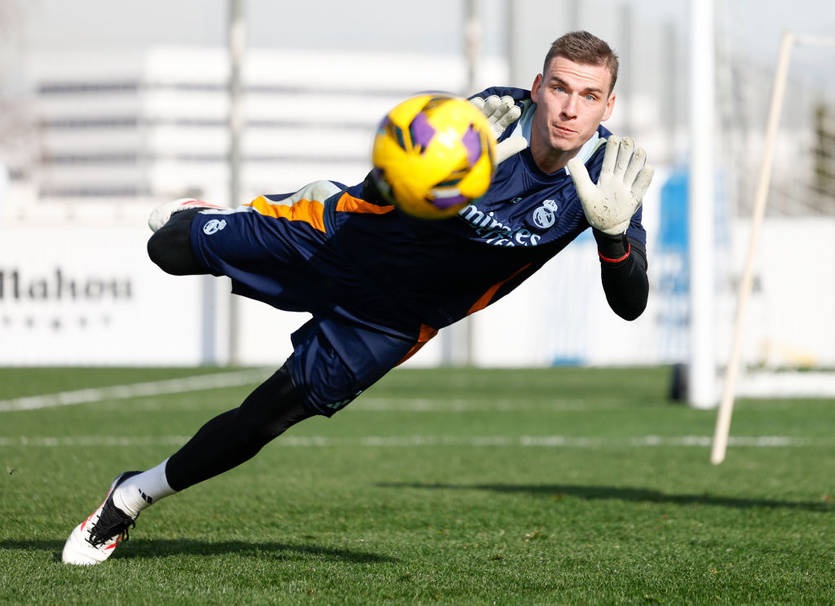 Новини спорту - Лунін після відновлення тренується в загальній групі