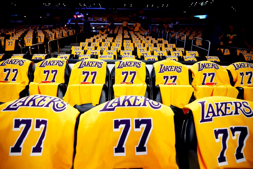 Новини спорту - Майка Дончича стала найпродаванішою серед усіх гравців НБА