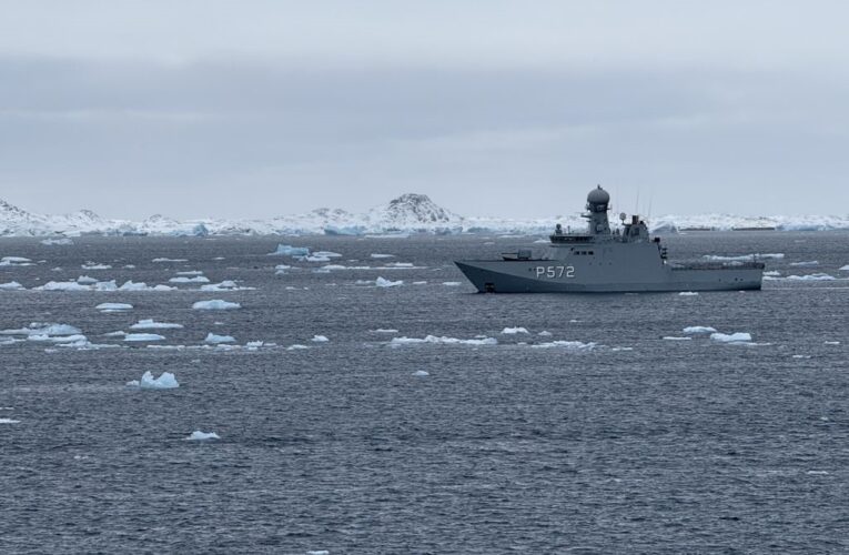 Мінерали та логістика. Війна США та РФ за Арктику