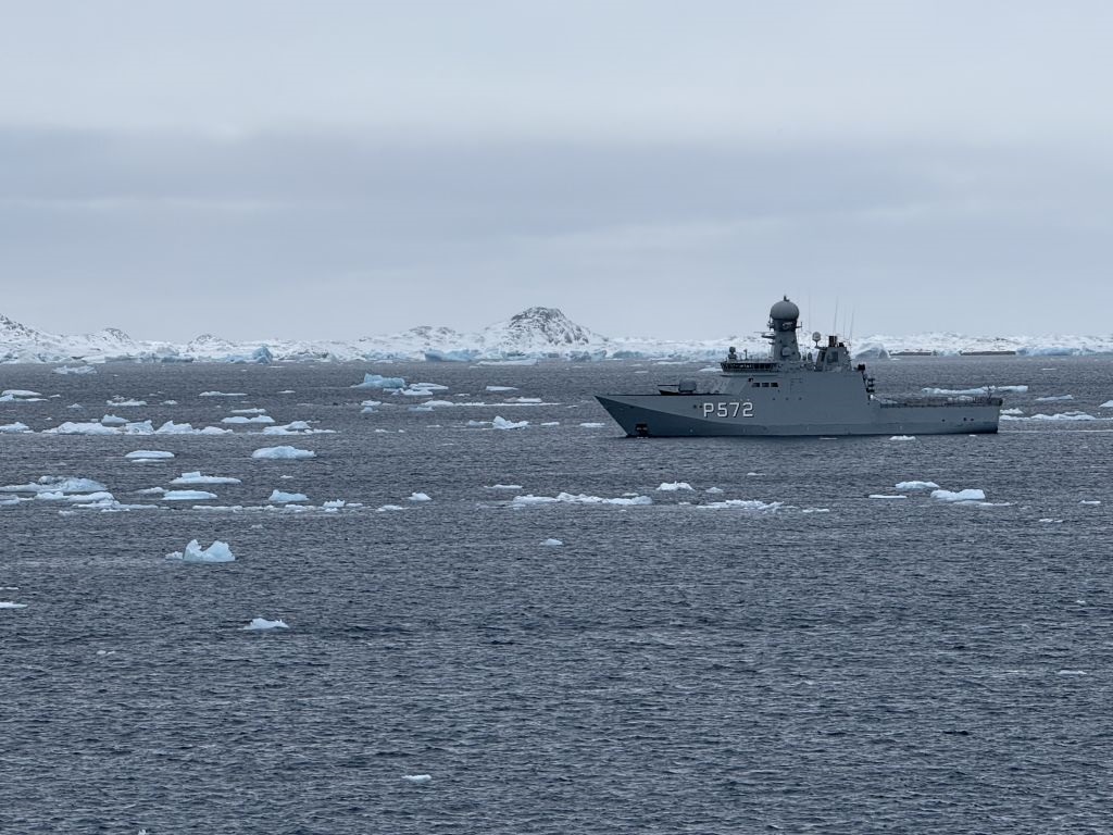 Новини світу - Мінерали та логістика. Війна США та РФ за Арктику