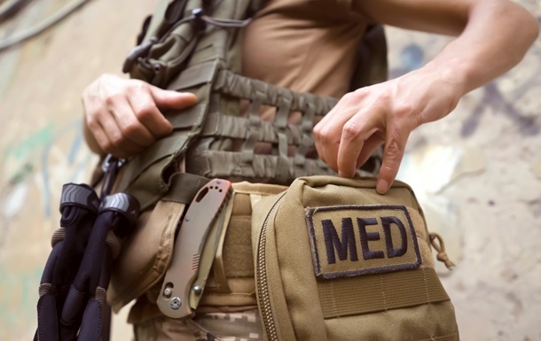 Новини України - Міноборони пояснило, кого з медиків розбронюють для війська