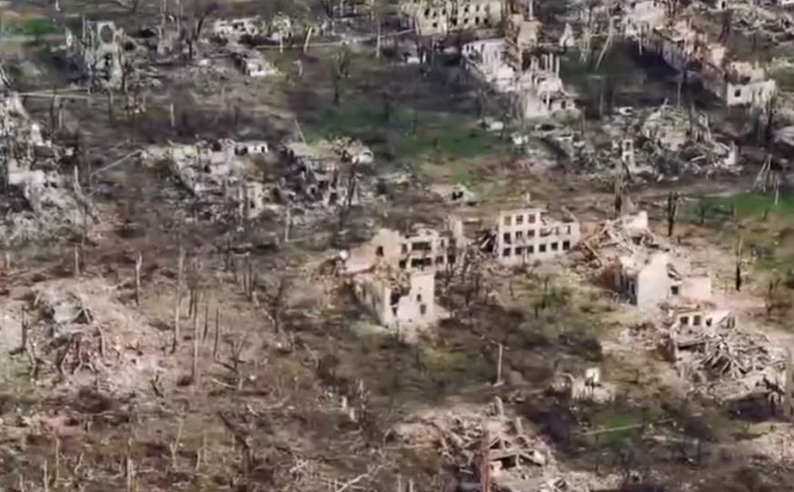 Новини України - Місто-привид: у ЗСУ показали, як виглядає Торецьк