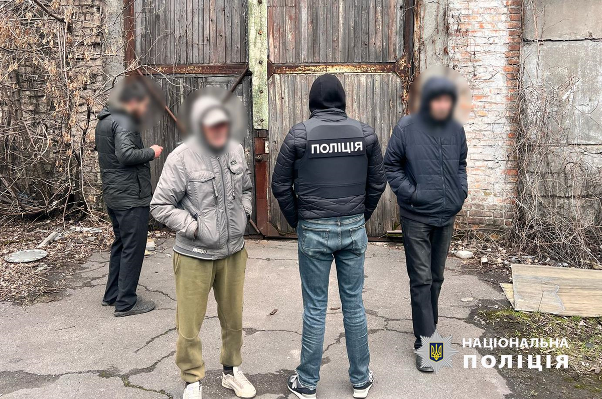 Новини України - На Дніпропетровщині викрили підпільне виробництво алкоголю