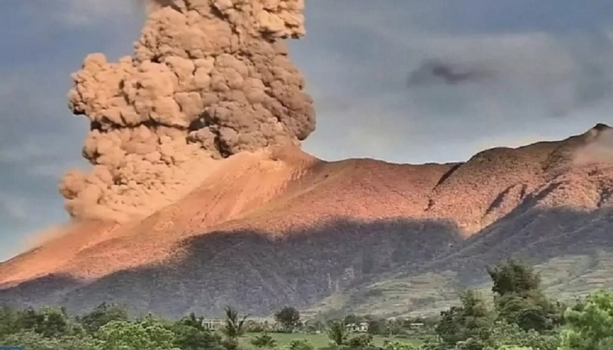 Новини світу - На Філіппінах почав вивергатися вулкан Канлаон