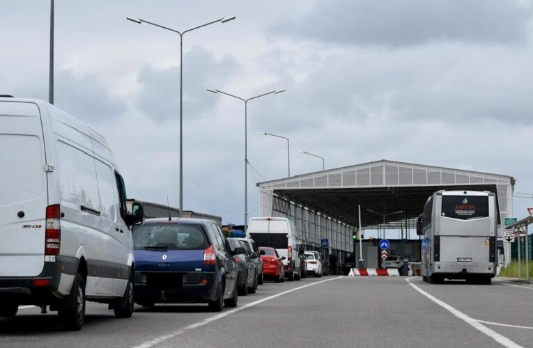 На кордоні зростає ажіотаж напередодні Великодня