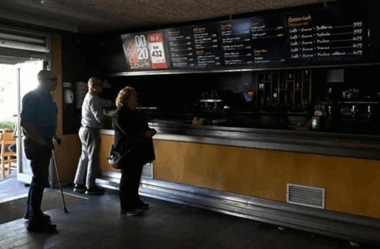 На половині території Іспанії відновили електропостачання