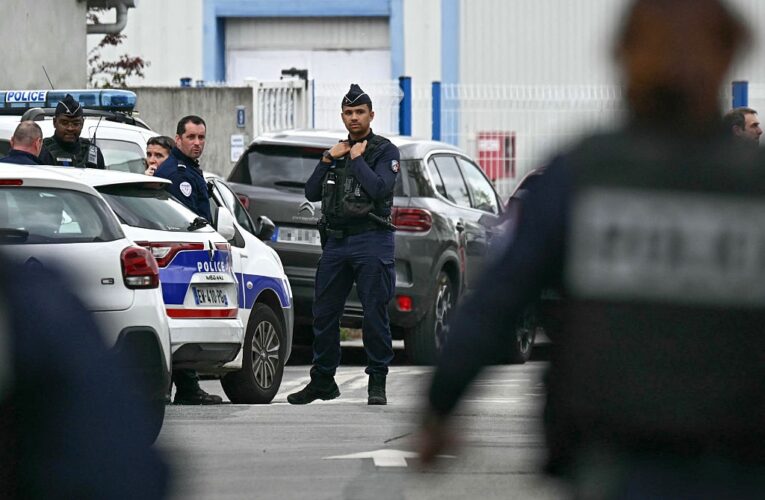 Напади на в’язниці у Франції: затримано близько 20 підозрюваних