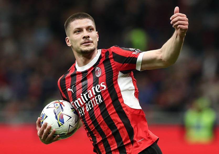 Новини спорту - Нападник Мілана зацікавив турецькі клуби, де грають українці