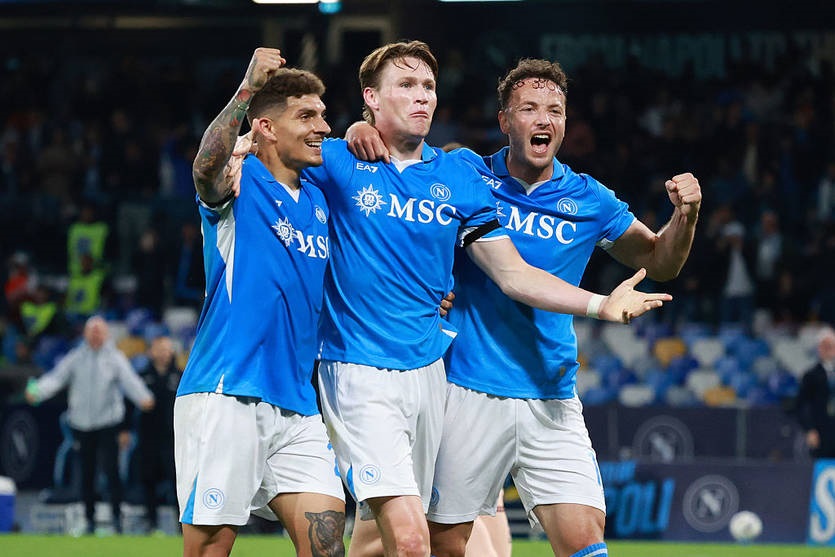 Новини спорту - Наполі переміг Торіно та дістався вершини Серії А