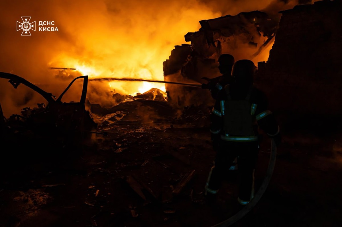Новини Києва - Нічна атака на Київ: з’явилися фото наслідків