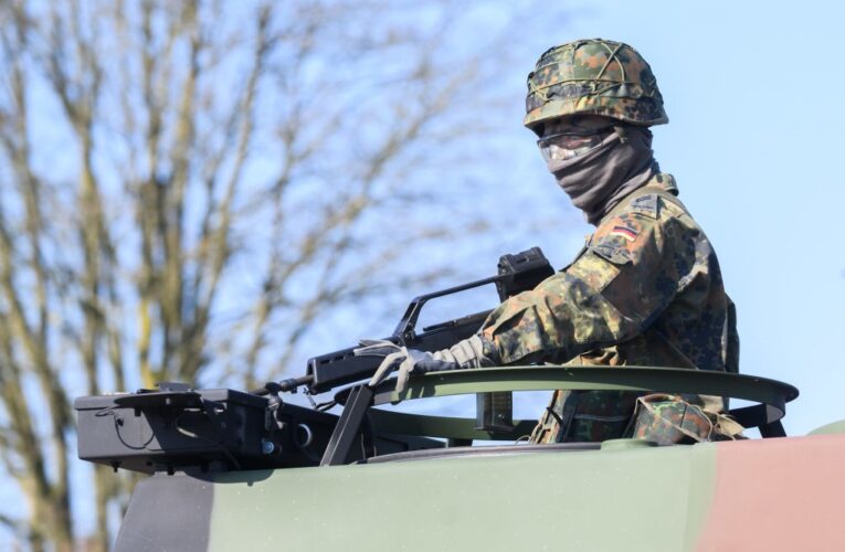 Німеччина розгортає постійну бригаду у Литві