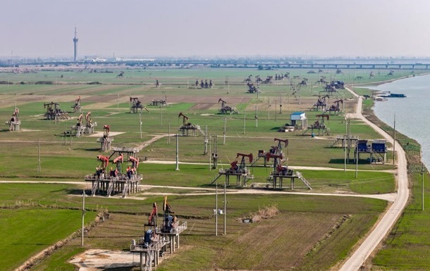 Нові мита Китаю “добили” ціни на нафту