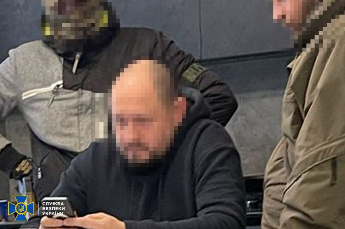 Новини України - Одного з керівників податкової служби Сумської області затримали на хабарі