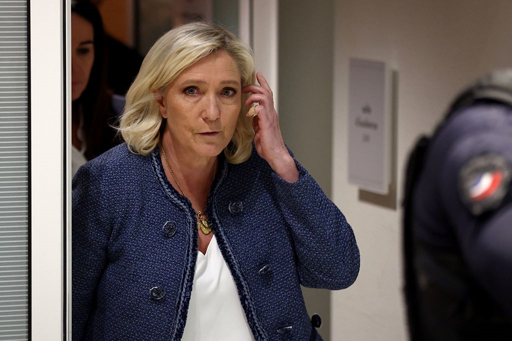 Новини світу - Переполох серед правих. Реакція на вирок Ле Пен