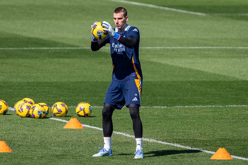 Новини спорту - Після тренувань Лунін потрапив до списку гравців Реала на майбутній матч