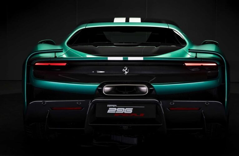 Показана екстремальна версія суперкара Ferrari 296