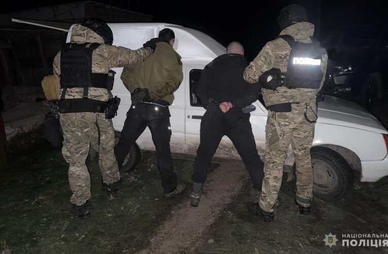 Поліція затримала банду, яка обкрадала аграріїв