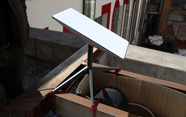 Польща передала Україні п’ять тисяч терміналів Starlink