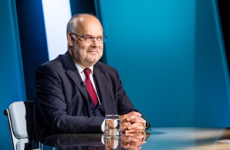 Президент Естонії схвалив закони, що дозволяють топити підозрілі судна