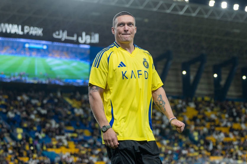 Новини спорту - Пріоритет для Усика - бій за абсолютного чемпіона світу в суперважкій вазі