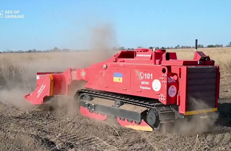 Республіка Корея передала ДСНС України чергову партію інженерної техніки