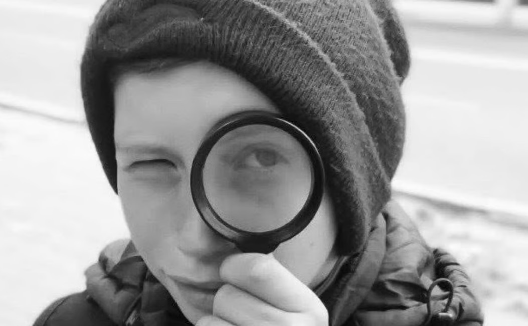 Новини України - Ракета в Сумах вбила школяра та його батьків