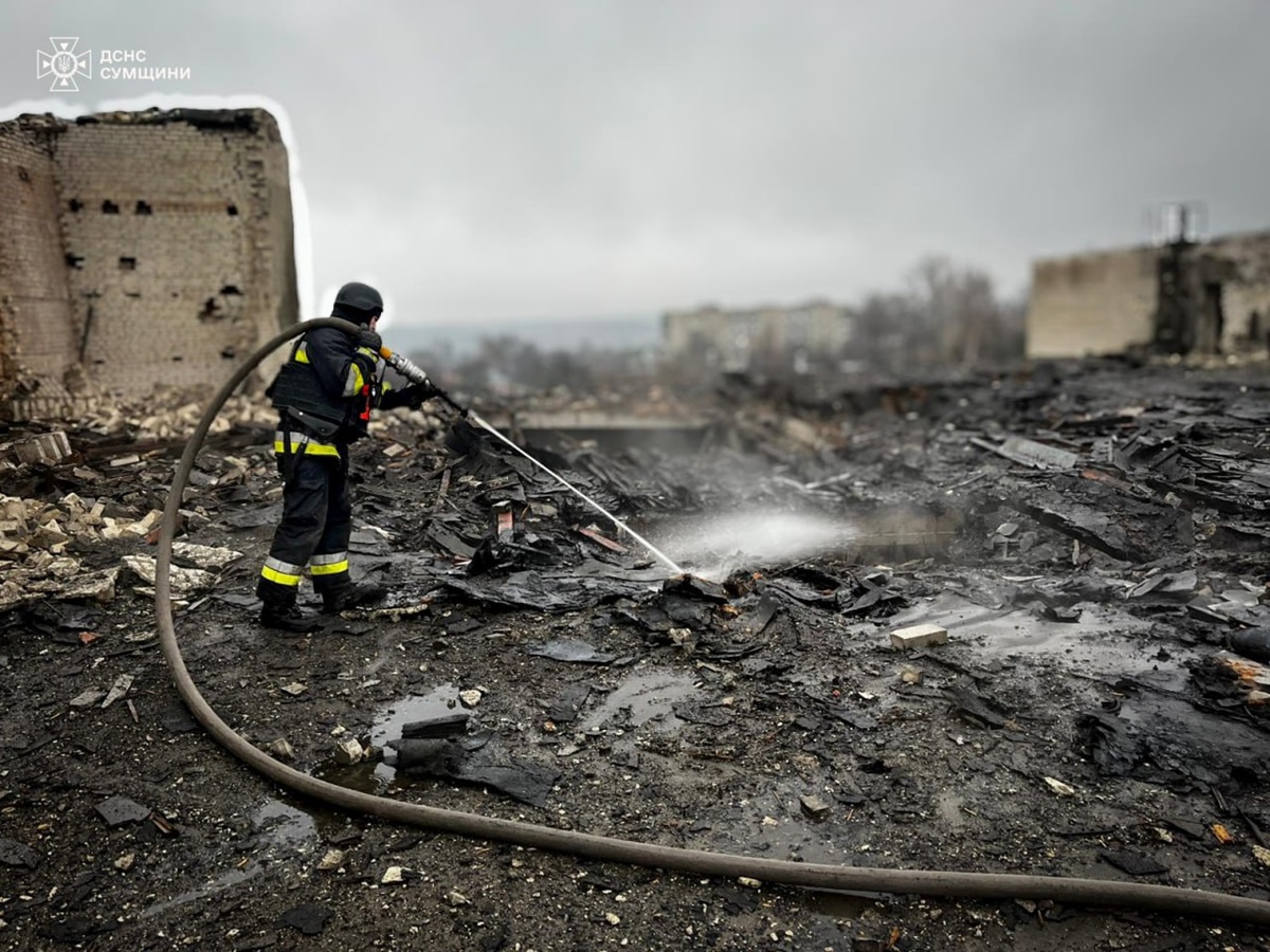 Новини України - РФ обстріляла Краснопілля, знищено будинок культури