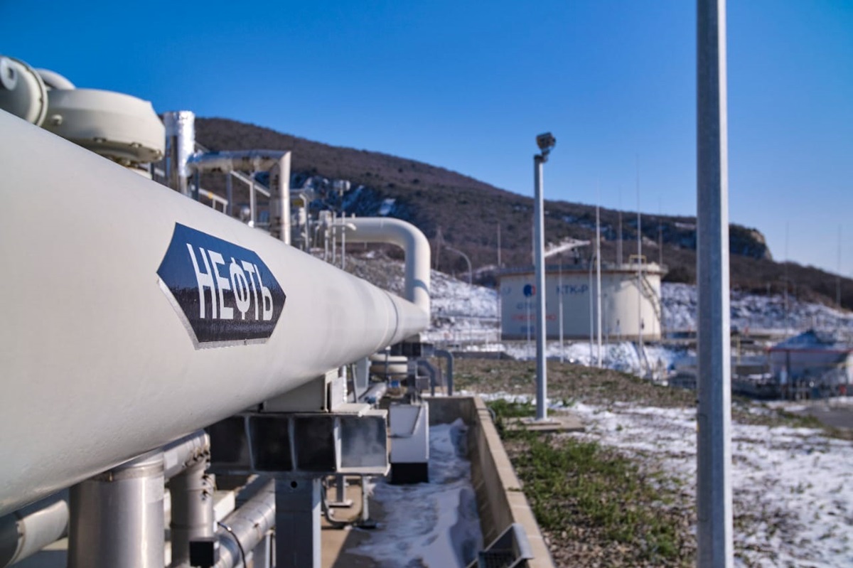 Новини світу - Росія обмежила постачання казахстанської нафти у відповідь на санкції