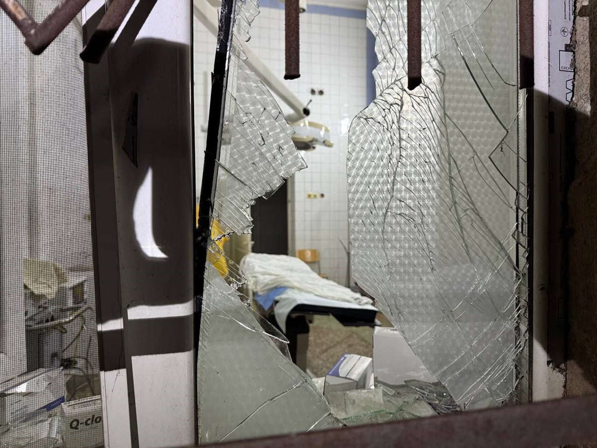 Без категорії - Росіяни в Одесі пошкодили медзаклад - Труханов